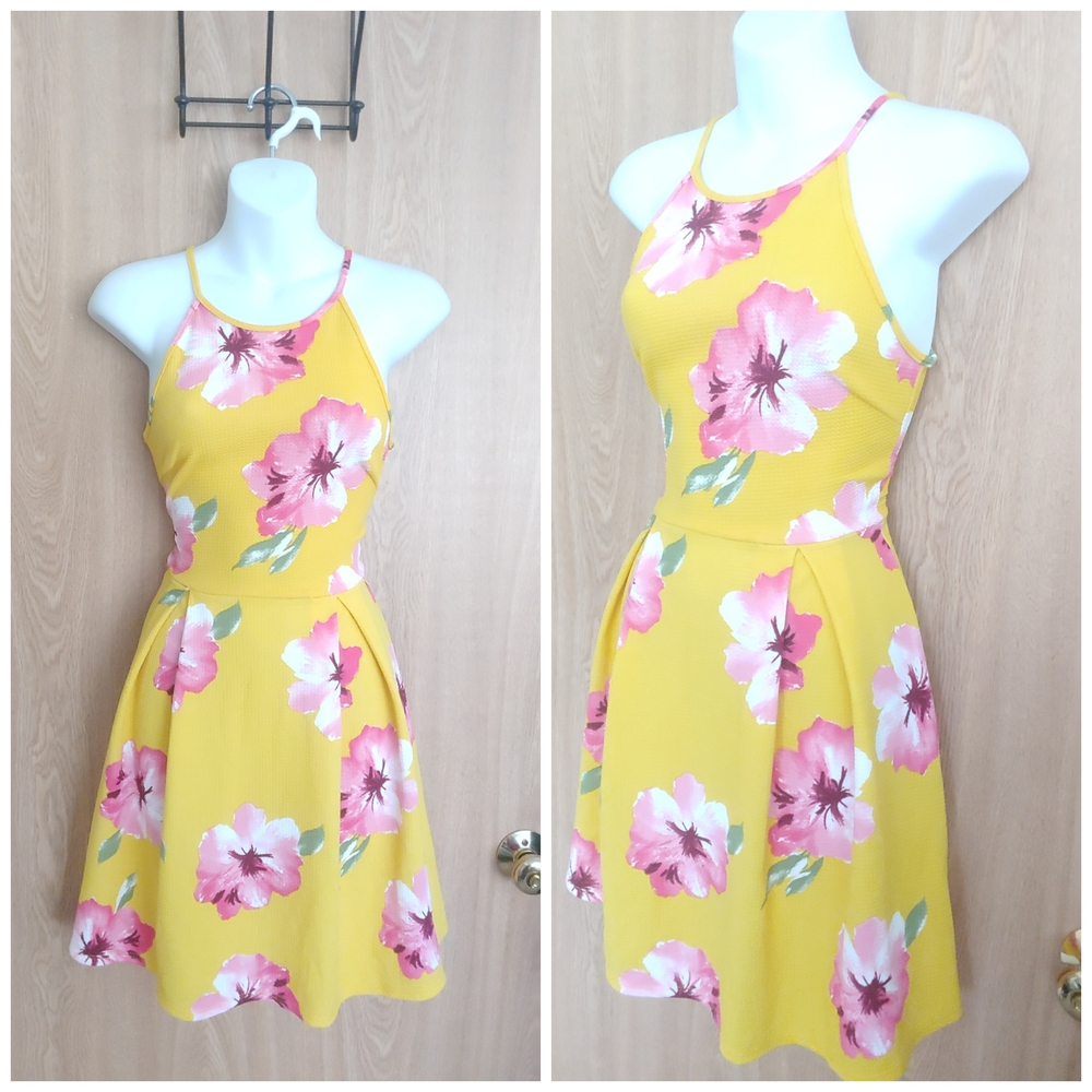 Soprano Yellow Floral Mini Dress